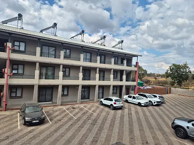 3 Bedroom Townhouse For Sale in Polokwane - 9YtB.webp
