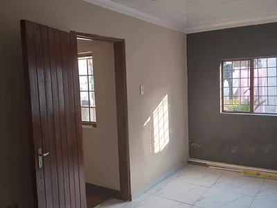 1 Bedroom Apartment To Rent in Johannesburg - ssis.webp