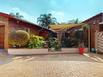 4 Bedroom House For Sale in Boksburg - 2ker.webp