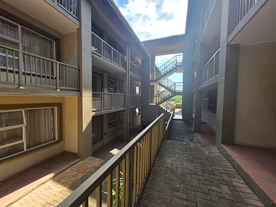 2 Bedroom Apartment For Sale in Empangeni - Pokk.webp