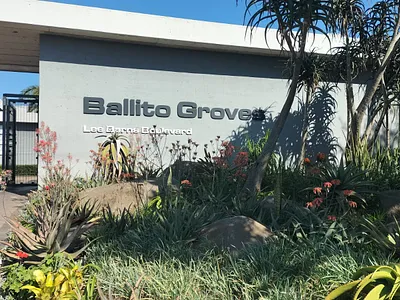 2 Bedroom Apartment For Sale in Ballito - uoaE.webp