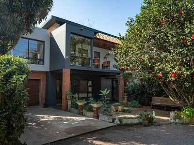3 Bedroom House For Sale in Kloof - Ck2P.webp