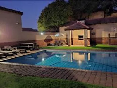 3 Bedroom Townhouse For Sale in Boksburg - S5W4.webp