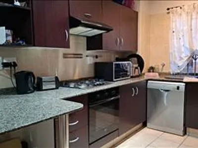 3 Bedroom Townhouse For Sale in Boksburg - jbVi.webp