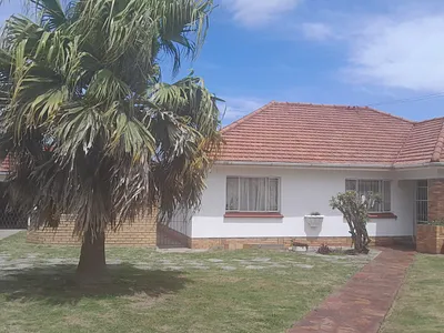 4 Bedroom House For Sale in East London - quro.webp