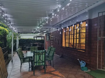3 Bedroom Townhouse For Sale in Amanzimtoti - SvYX.webp