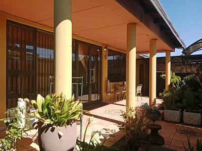 3 Bedroom House For Sale in Johannesburg - D0gs.webp