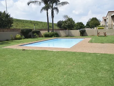 3 Bedroom Townhouse For Sale in Boksburg - Pq5F.webp