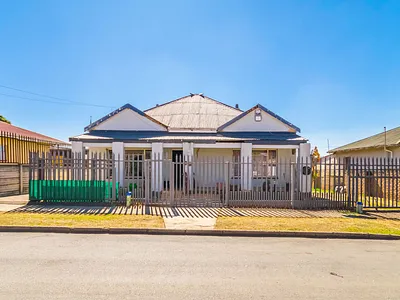 5 Bedroom House For Sale in Krugersdorp - img