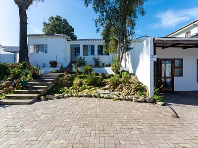 3 Bedroom House For Sale in Hopefield - a9fr.webp