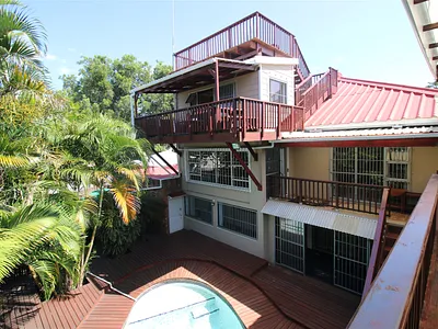 3 Bedroom House For Sale in East London - edWp.webp