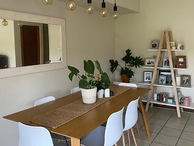 3 Bedroom Apartment To Rent in East London - kO9x.webp