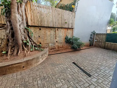 2 Bedroom Apartment To Rent in Durban North - 6gXk.webp