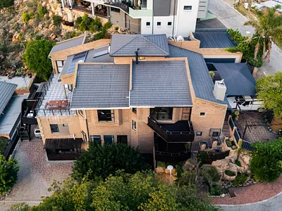 4 Bedroom House For Sale in Mossel Bay - 7VMD.webp