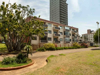 2 Bedroom Apartment To Rent in Amanzimtoti - img