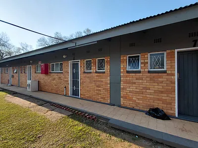 1 Bedroom Apartment To Rent in Klerksdorp - LBIh.webp