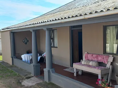 3 Bedroom House For Sale in Albertinia - gRrW.webp