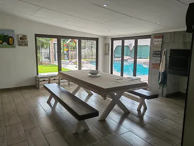 5 Bedroom House For Sale in Nigel - XcWD.webp