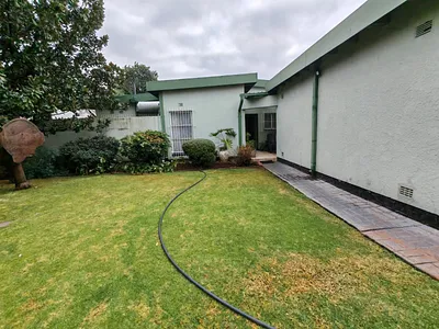 3 Bedroom House For Sale in Vanderbijlpark - qSaQ.webp
