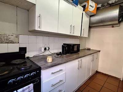 3 Bedroom Apartment For Sale in Pretoria - IGge.webp