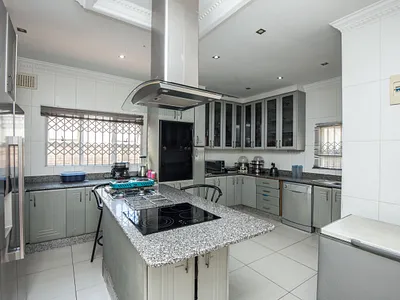 5 Bedroom House For Sale in Durban - YhaC.webp
