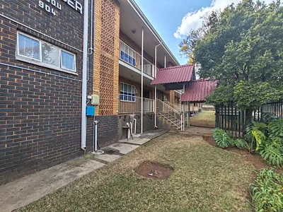 1 Bedroom Apartment For Sale in Pretoria - img