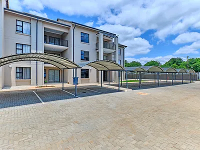 2 Bedroom Apartment For Sale in Centurion - img