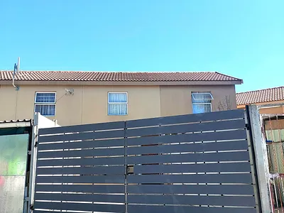 2 Bedroom House For Sale in Kraaifontein - xeeX.webp