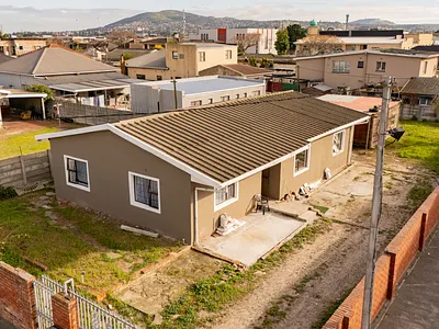 4 Bedroom House For Sale in Bellville - img