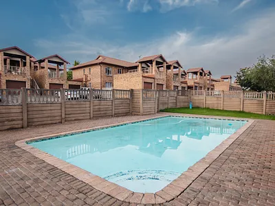 2 Bedroom Townhouse For Sale in Centurion - img