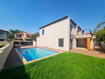 5 Bedroom House For Sale in Hartbeespoort - 8nsU.webp