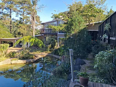 6 Bedroom House For Sale in Kloof - img