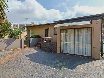 4 Bedroom House To Rent in Johannesburg - gP8u.webp