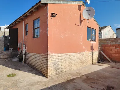 2 Bedroom House For Sale in Port Elizabeth - wcDP.webp