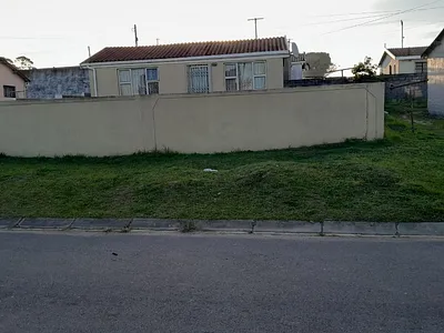 2 Bedroom House For Sale in East London - 2HM4.webp