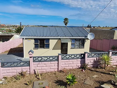 2 Bedroom House For Sale in East London - xukA.webp
