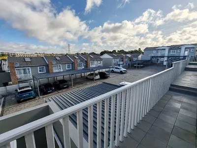 2 Bedroom Apartment To Rent in Port Elizabeth - ZuRJ.webp