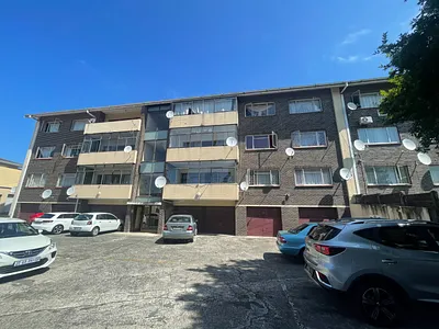 3 Bedroom Apartment For Sale in East London - LlEH.webp