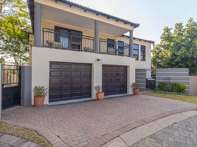 4 Bedroom House For Sale in Sandton - img