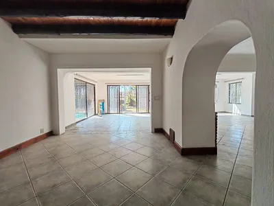6 Bedroom House To Rent in Pretoria - img