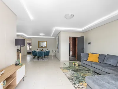 3 Bedroom Apartment To Rent in Bedfordview - img