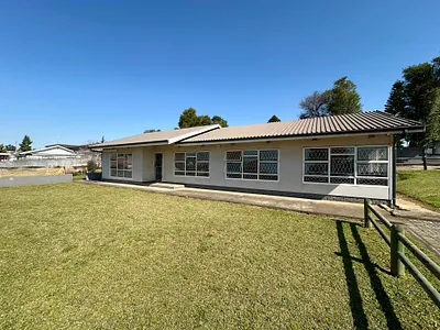 4 Bedroom House For Sale in Mthatha - img
