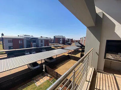 2 Bedroom Apartment For Sale in Kempton Park - img