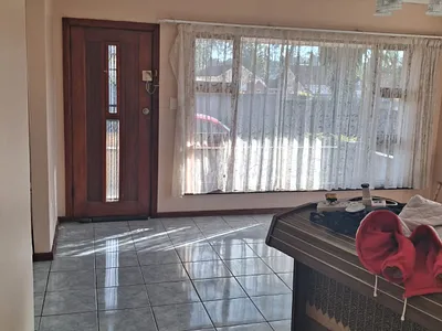 3 Bedroom House To Rent in East London - img