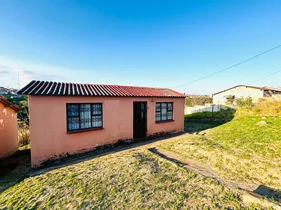 2 Bedroom House For Sale in East London - 9TCF.webp