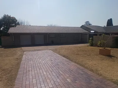 4 Bedroom House To Rent in Nigel - img