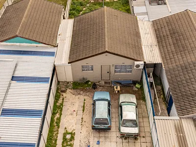 2 Bedroom House For Sale in Cape Town - img