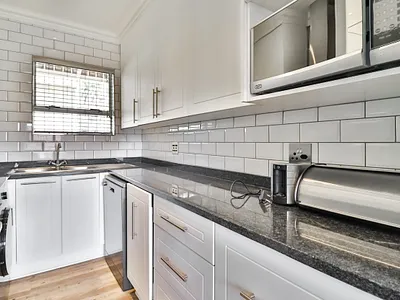 2 Bedroom Townhouse For Sale in Sandton - img