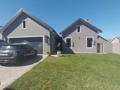 3 Bedroom House For Sale in Altona Village, Worcester - 1pPx.webp