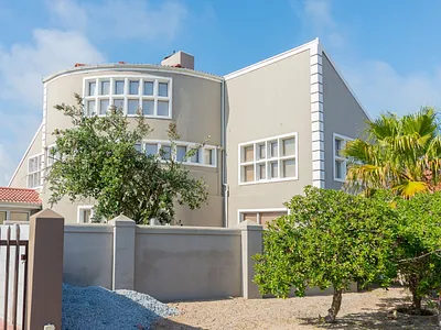 4 Bedroom House For Sale in Velddrif - img